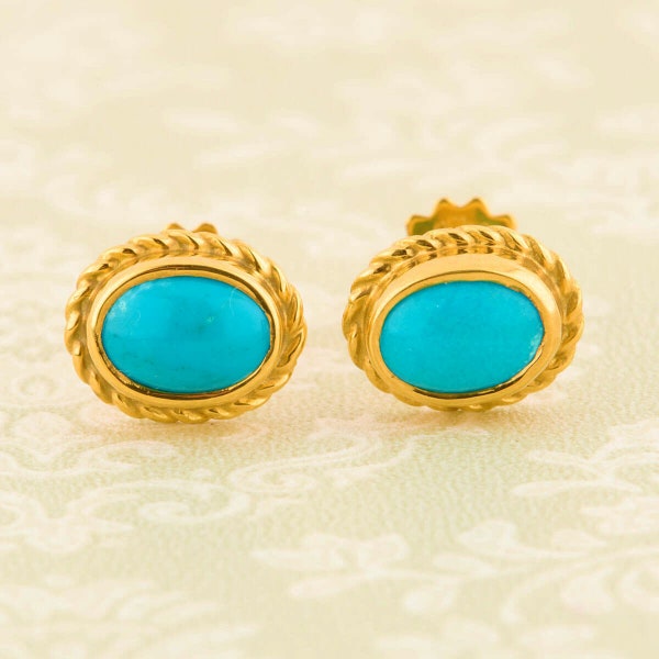 18ct Gold Turquoise Stud Earrings