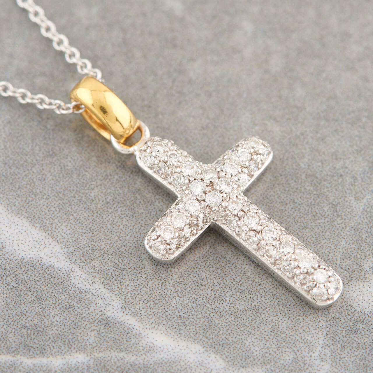 18ct Gold Pavé Diamond Cross Pendant With Chain Second Hand Etsy