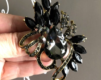 Large crystal rhinestone brooch or pendant, Black brooch pin, Vintage style jewelry, Gifts for her