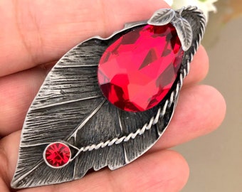 Large crystal brooch or pendant, Red brooch, Vintage style jewelry, Gifts for her