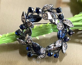 Crystal rhinestone wreath brooch, Blue black brooch, Vintage style jewelry, Gifts for her, Wreath brooch pin