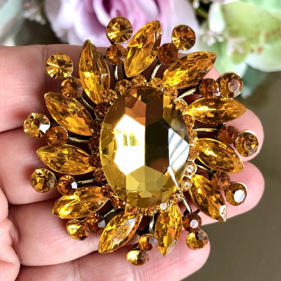 Rhinestone brooch shop large