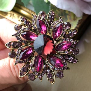 Sparkling Round Brooch | Rhinestone Pendant Necklace | Elegant Vintage Gift for Her