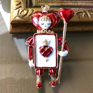 Emaille Poker Karte Brosche, Herzkönigin Pin, Spielkarte Schmuck, Poker Liebhaber Geschenk, Las Vegas Brosche, Geschenk für sie, Vatertagsgeschenk
