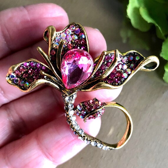 Pink brooches best sale pins