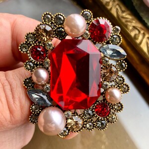 Crystal Rhinestone Brooch, Red Brooch Pin, Vintage Style Jewelry Gift for Her, Elegant Statement Piece, Sparkly Anniversary Gift