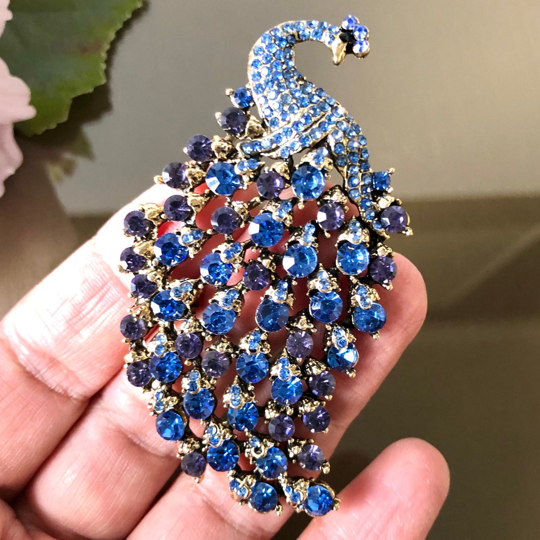 Broche Femme Paon Vert - Cristaux Zircon Et Strass - Cuivre - Neuf Avec étiquettes - Idéal Fêtes