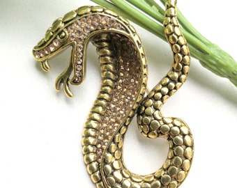Cobra Snake Brooch Pin Costume Jewelry for Men or Women, Gift