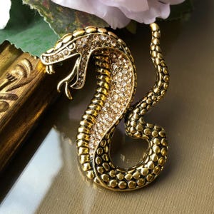 Cobra Snake Brooch Pin Costume Jewelry for Men or Women, Gift Ideas