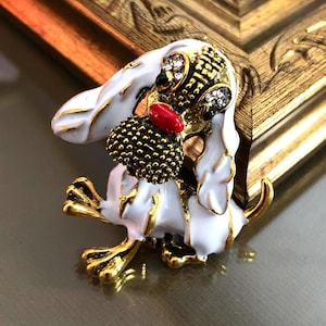 Dog Brooch, Cute Dog Brooch, Gift for Dog Lovers, Dog Jewellery Brooch, Present for Vet Nurse, Dog Jewellery