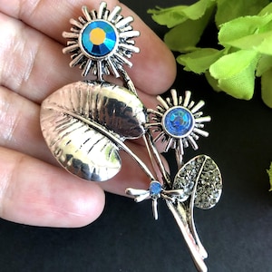 Large Floral Crystal Rhinestone Brooch - Blue Vintage Style Brooch Pin - Elegant Jewelry Gift for Her