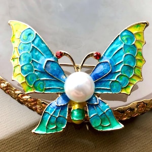 Butterfly Brooch Pin, Delicate Butterfly Jewellery, Unique Butterfly Pin, Nature Lover Gift