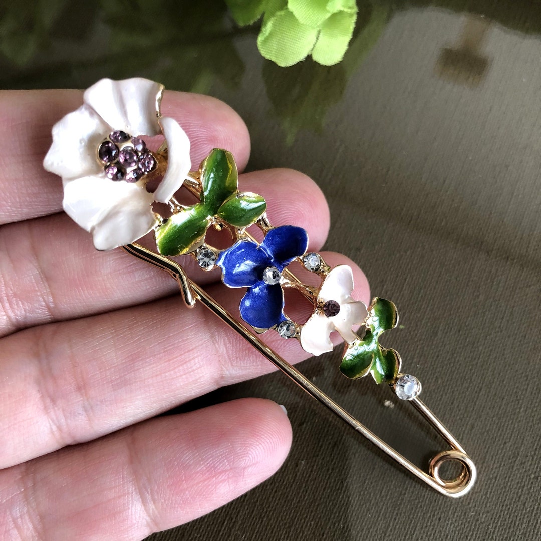 Enamel Flower Safety Pin Brooch: Vintage Style Gold Tone Jewelry