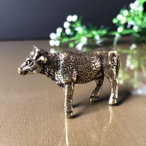 Solid brass cow sculpture, Farm animal figurine, Cow ornament, Miniature statue, Collectible home decor gift art