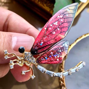 Broche de borboleta, joia com insetos da floresta, presente para ela que ama a natureza, broche estético Cottagecore, broche de animal