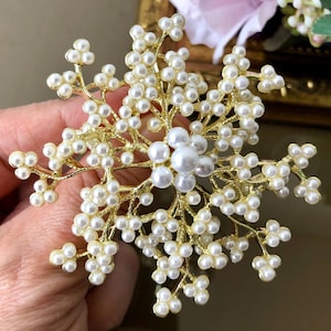 Vintage Style Pearl Brooch Pin: Large White Jewelry Gift