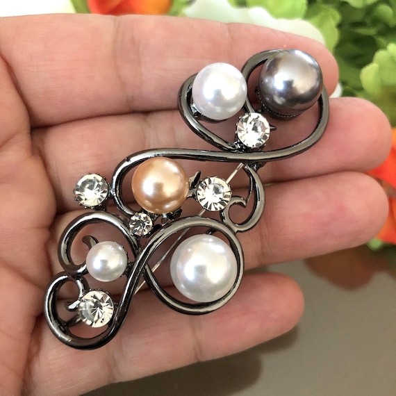 Large Safety Pearl Brooch Pin, Vintage Jewelry, Vi