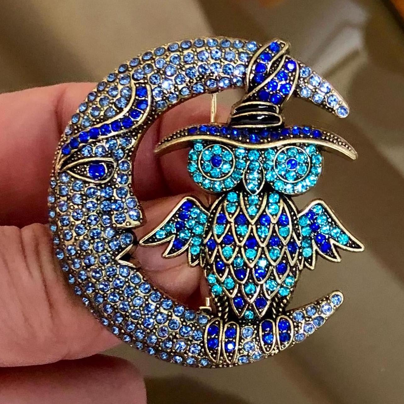 Owl brooch pin, Blue Rhinestone brooch, Bird brooch, Costume Jewelry for Men or Women, Bird jeweller