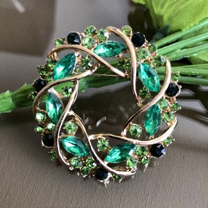 Crystal rhinestone wreath brooch, Green brooch, Vintage style jewelry, Gifts for her, Wreath brooch pin