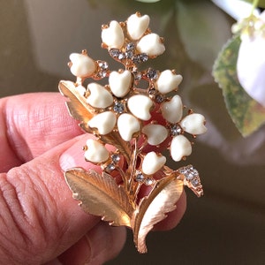 Floral rhinestone brooch pin, Vintage style jewelry, Gift