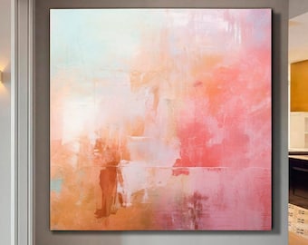 Op de afbeelding: Abstract schilderij met een roze, oranje en witte kleurstelling. Het schilderij heeft een textuur, gelaagde uitstraling, met zichtbare penseelstreken.