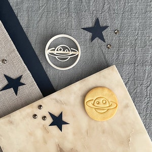 Saturn Cookie cutter image 1