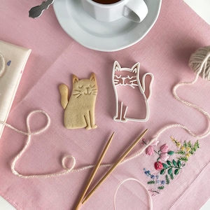 Smiling Cat Cookie Cutter