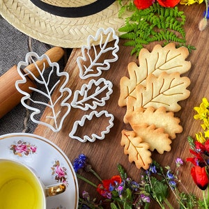 Multiple Size Oak Leaf Cookie Cutters With Imprint and Without Imprint image 1