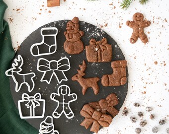 Tagliabiscotti a tema natalizio di PICCOLE DIMENSIONI, pupazzo di neve, Babbo Natale, regalo, angelo