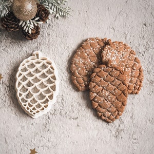 Pine cone cookie cutter