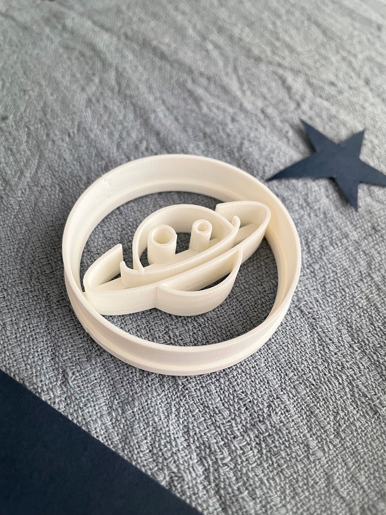 Saturn Cookie cutter image 2