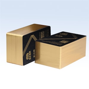 100 Luxus-Goldfolie Visitenkarten Design und Druck, QR-Visitenkarten mit Folienprägung, benutzerdefinierte Visitenkarte mit Schwarzgoldfolie