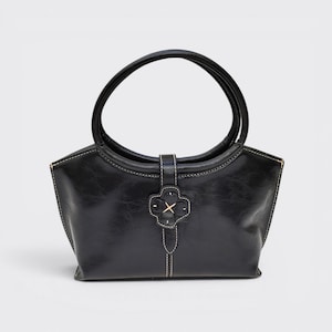 Vintage 90s Minimalist Black Vegan Leather East West Shoulder Bag, Top Handle Contrast Stitch, Office Siren Y2K Purse