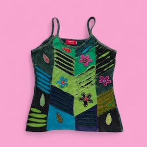 Vintage Y2K Patchwork Cami Top – Green & Rainbow Strappy Tank – Boho Hippie Aesthetic – Size L