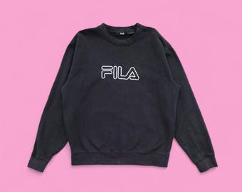 Vintage FILA Size L Sweatshirt – 90s Black Crewneck Pullover – Minimal Embroidered Logo – Cozy Fleece Lined Sweater – 1990 Streetwear