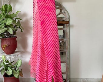 Sari Laheriya de gasa pura: sari fucsia ligero