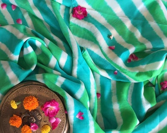 Hand-Dyed Mulberry Silk Laheriya Saree: Traditional Indian Sari