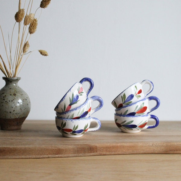 6 Vintage HB-Henriot Keramik Spielzeug Becher, handbemalte französische Quimper Keramik