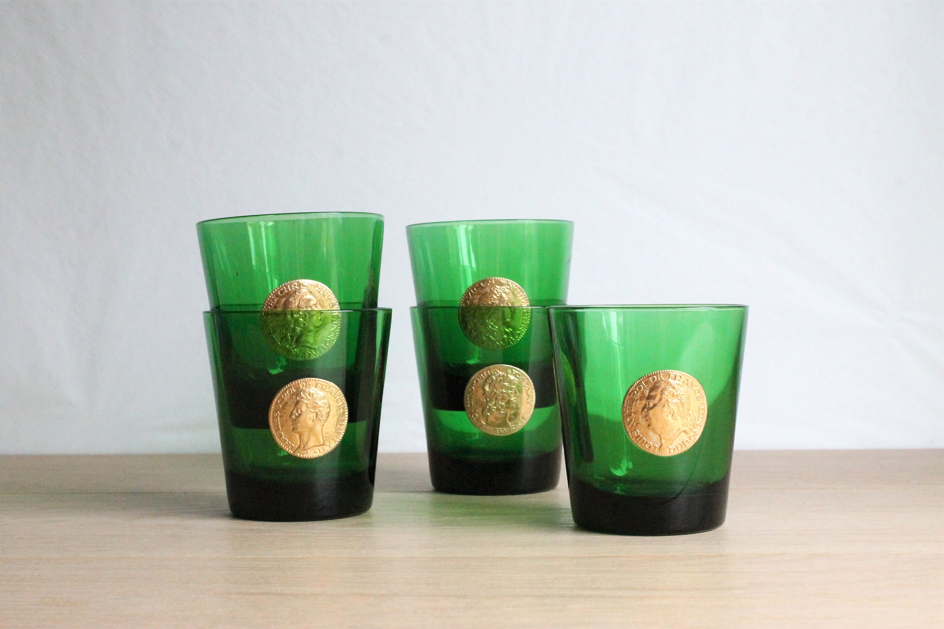5 Verres Vintage Du Gobelet Dubonnet & Byrrh Des Années 70 avec Médaillons Français Kings Couleur Or