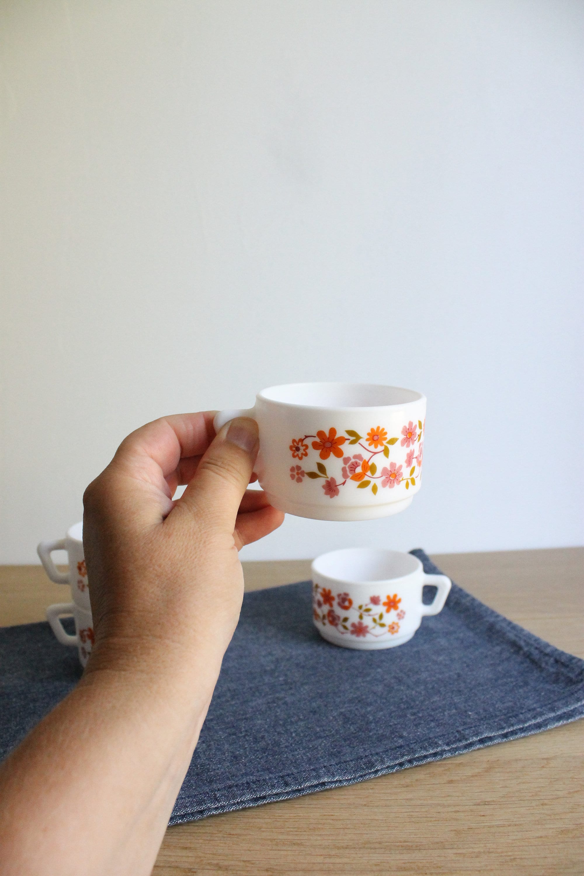 Les 4 tasses à café vintage'70 Scania Arcopal 💛 - Arts de la table