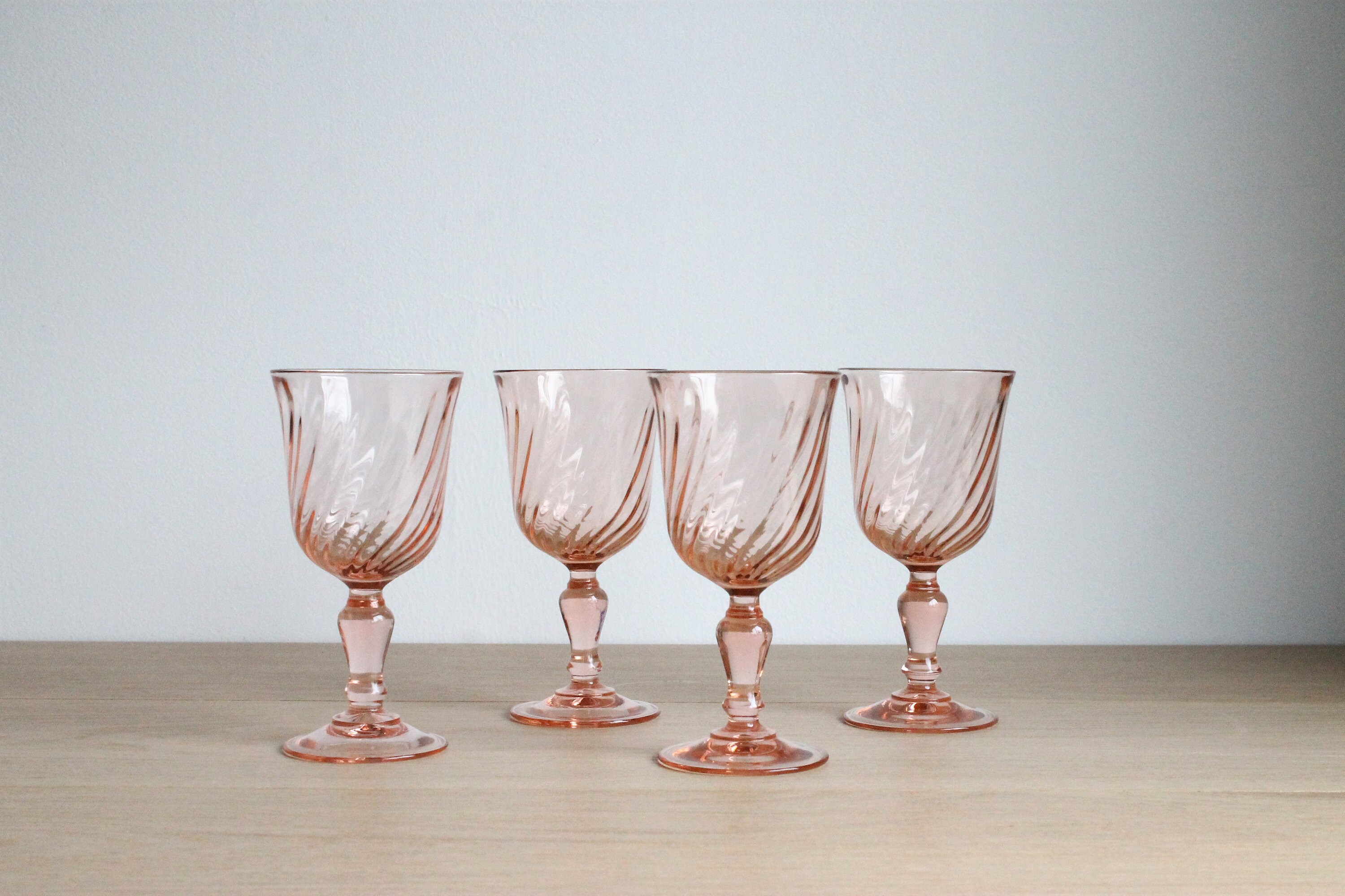 4 Français Vintage 70S Luminarc Petits Verres à Vin, Rosaline Blush Rose Tourbillon