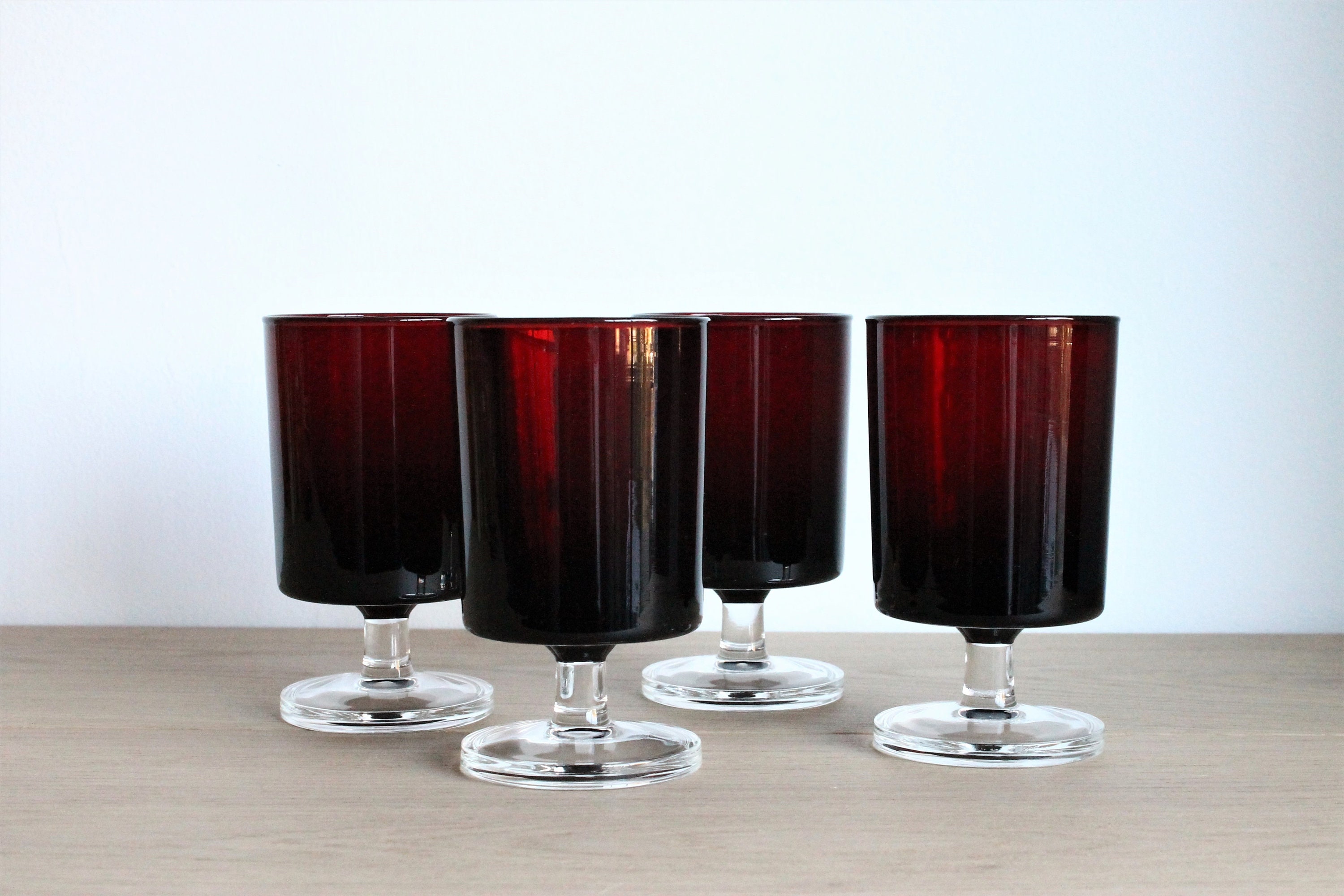 4 Français Verres à Vin ou Eau Luminarc Millésimés Des Années 1970, Rouge Rubis Cavalier