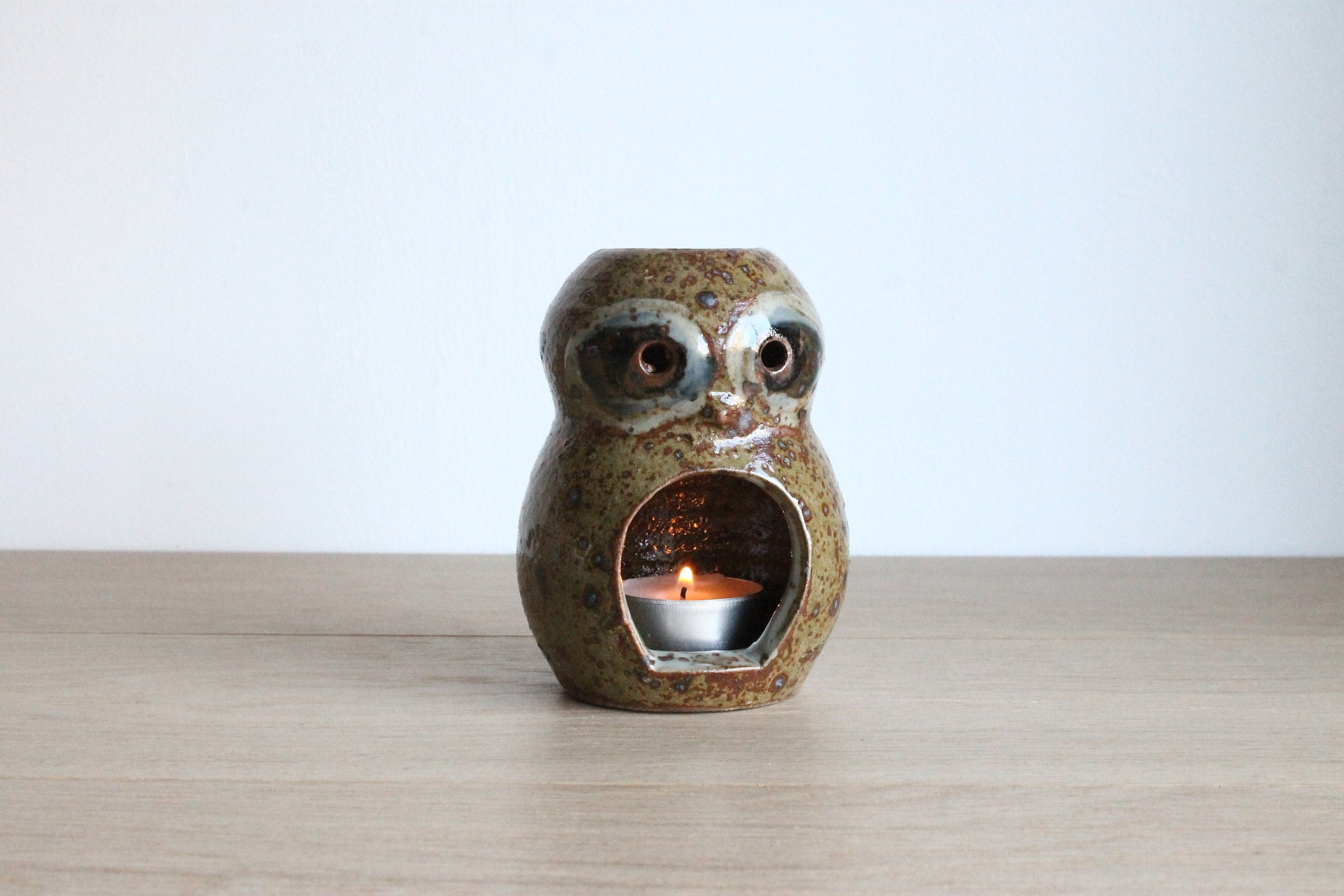 Français Vintage Guy Baudat Fait à La Main en Grès Poterie Hibou Brûleur Huile, Dampierre