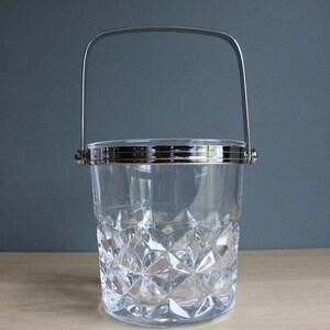 French vintage 80s ice bucket with a silver colored metal handle, made by Cristal d'Arques model Sully image 7