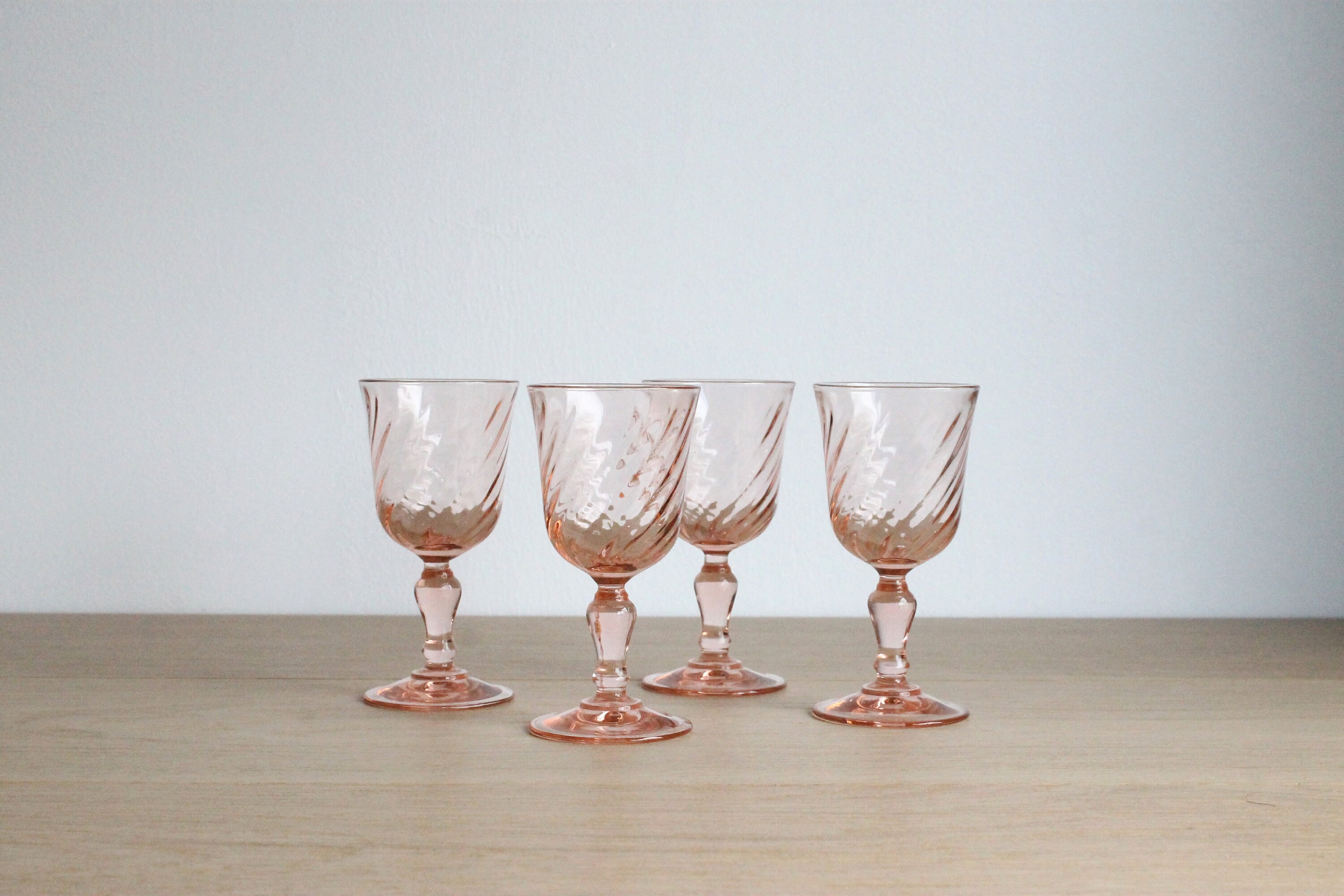 4 Français Vintage Des Années 70 Luminarc Cordial, Verre à Liqueur ou Porto, Rosaline Blush Rose Tou