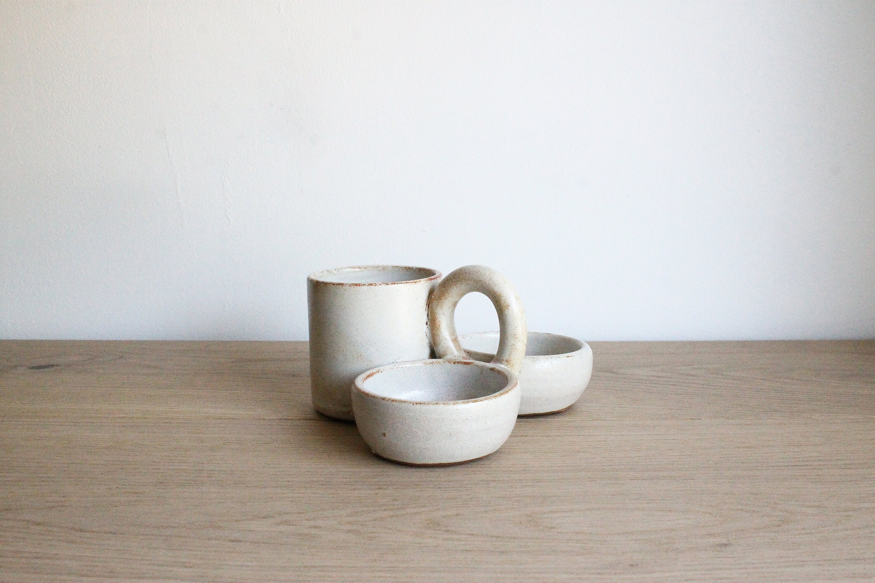 Porte-Condiment de Poterie Vintage Fait à La Main Provenant d'un Marché Aux Puces Français