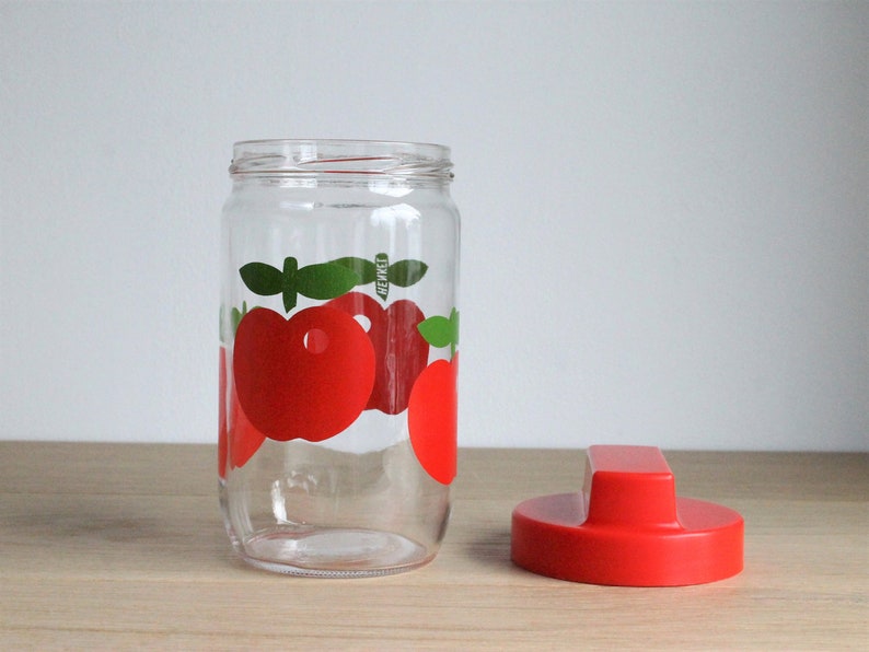 Ensemble de pots en verre à couvercle et verres à mesurer Henkel vintage des années 70 avec un décor de pomme image 8