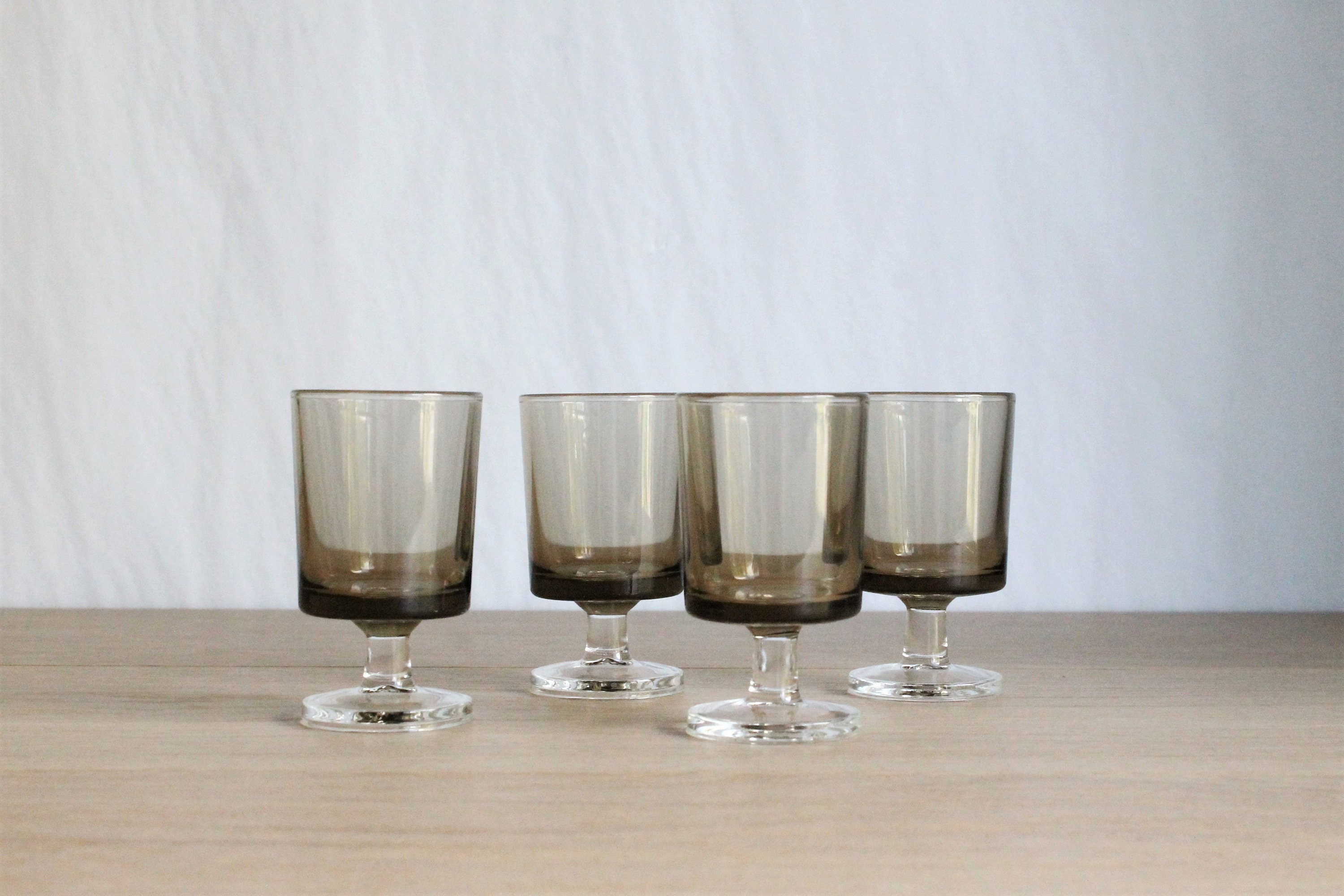 4 Français Verres à Shot ou Liqueur Luminarc Vintage Des Années 70, Verre Fumé Brun Cavalier