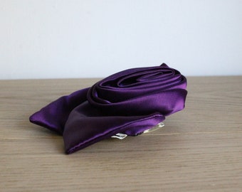 Peigne Ou Broche Carita En Satin Blanc Cassé - Style Diadème Ou Bibi - Occasion