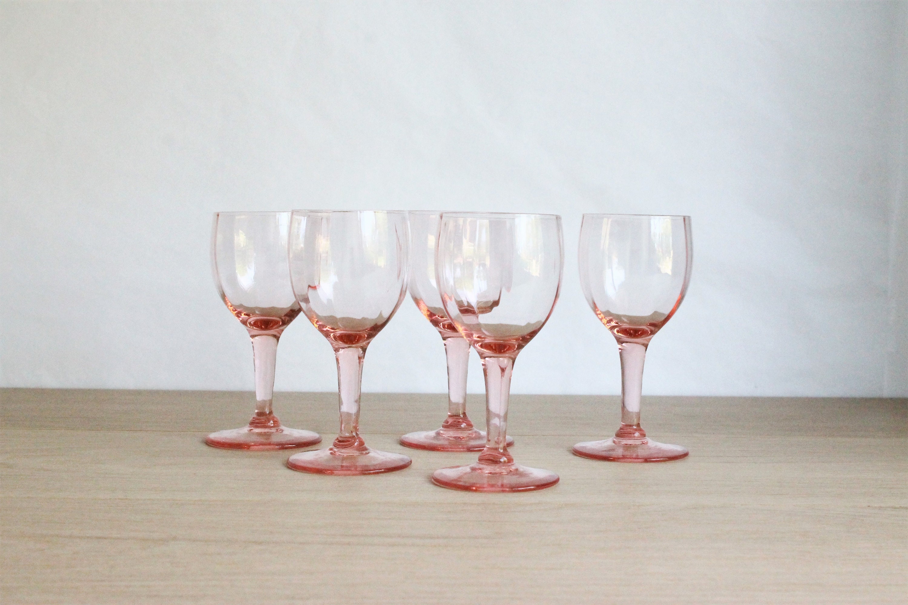 5 Français Verres Vintage Cordial, Liqueur ou Porto, Verre Tourbillonné Blush Rose Soufflé